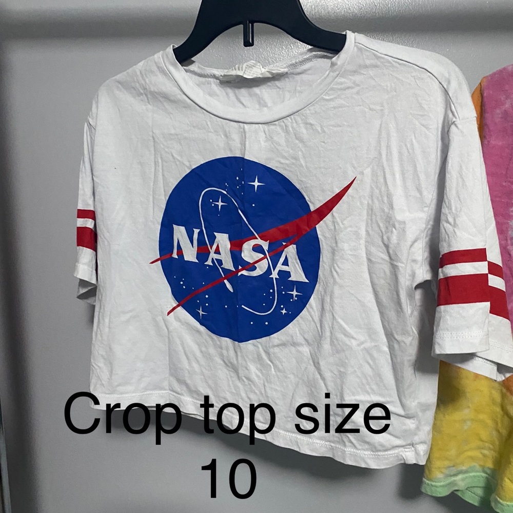 Girls H&M crop top